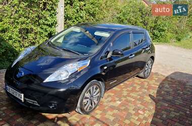Хэтчбек Nissan Leaf 2016 в 