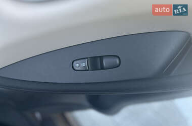 Хэтчбек Nissan Leaf 2021 в 