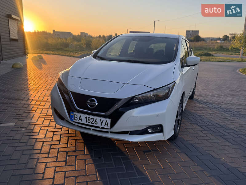 Хетчбек Nissan Leaf 2019 в Кропивницькому