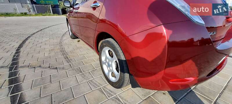 Хетчбек Nissan Leaf 2013 в Черкасах фото 8 Хетчбек Nissan Leaf 2013 в Черкасах