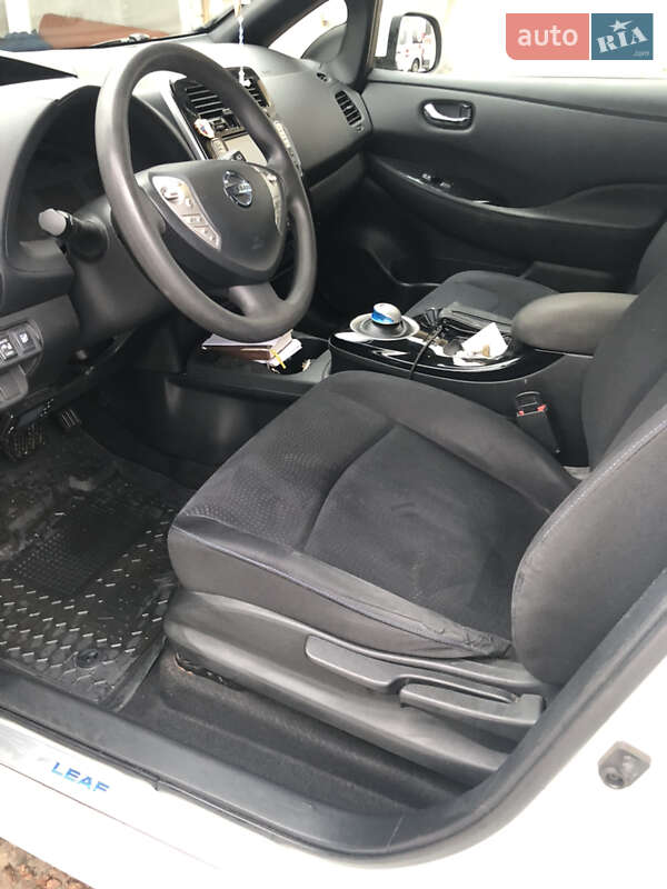 Хэтчбек Nissan Leaf 2014 в Житомире