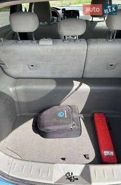 Хэтчбек Nissan Leaf 2013 в 