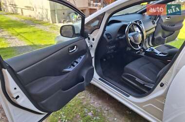 Хетчбек Nissan Leaf 2013 в 