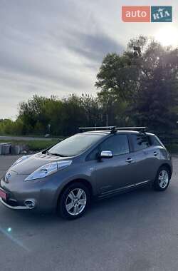 Хетчбек Nissan Leaf 2013 в 