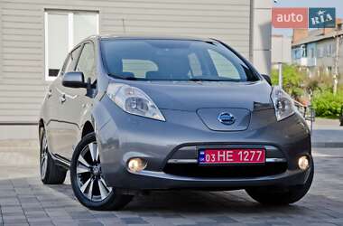 Хэтчбек Nissan Leaf 2017 в 