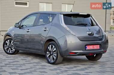 Хэтчбек Nissan Leaf 2017 в 