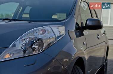 Хэтчбек Nissan Leaf 2017 в 