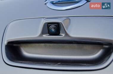 Хэтчбек Nissan Leaf 2017 в 