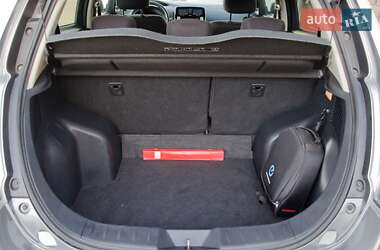 Хэтчбек Nissan Leaf 2017 в 