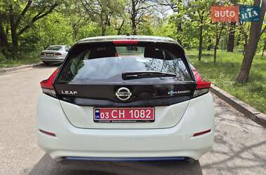 Хетчбек Nissan Leaf 2021 в 
