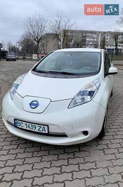 Хетчбек Nissan Leaf 2012 в Калуші
