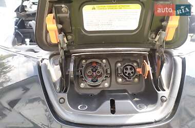 Хетчбек Nissan Leaf 2011 в 