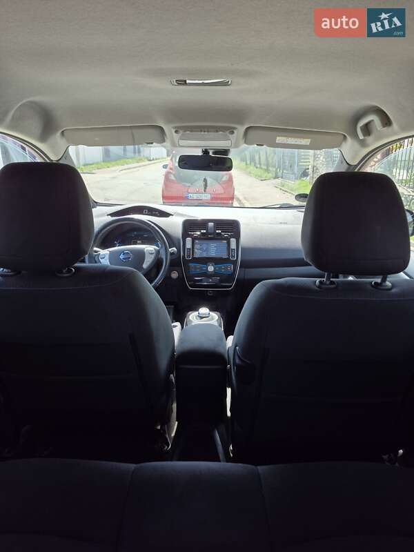 Хэтчбек Nissan Leaf 2014 в Луцке