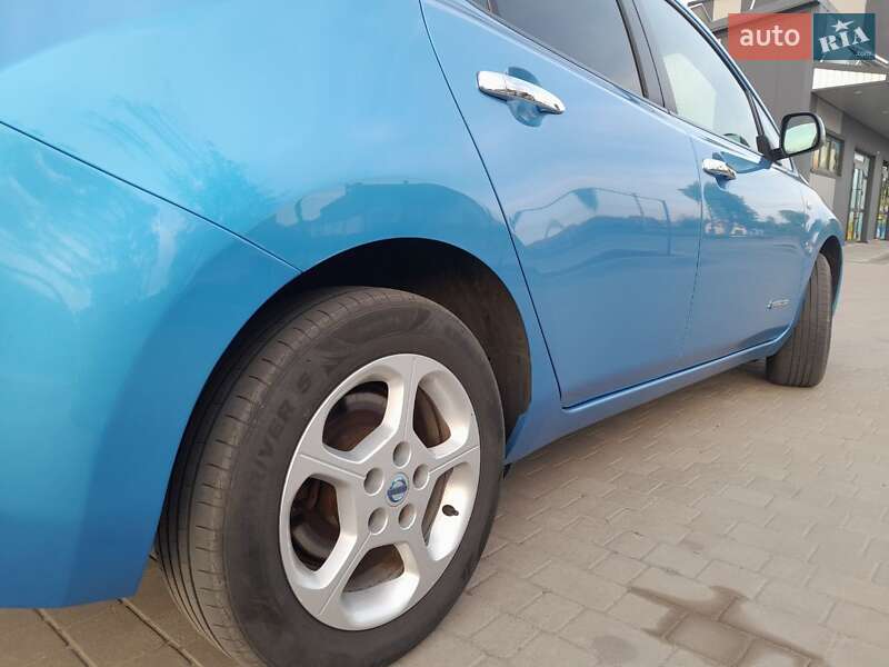 Хэтчбек Nissan Leaf 2012 в Любомле фото 10 Хэтчбек Nissan Leaf 2012 в Любомле