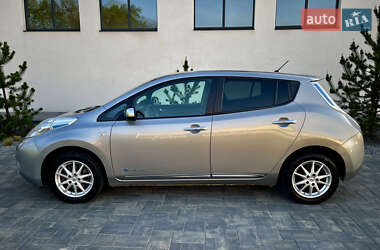 Хетчбек Nissan Leaf 2014 в 