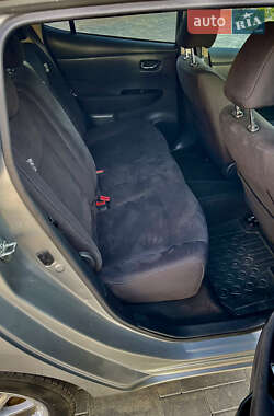 Хетчбек Nissan Leaf 2014 в 