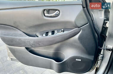 Хетчбек Nissan Leaf 2014 в 