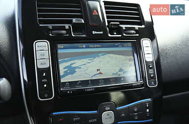 Хэтчбек Nissan Leaf 2016 в 
