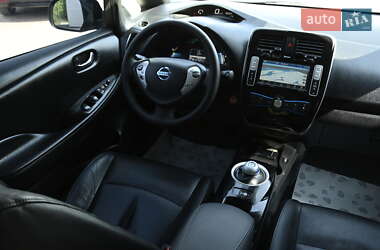 Хэтчбек Nissan Leaf 2016 в 