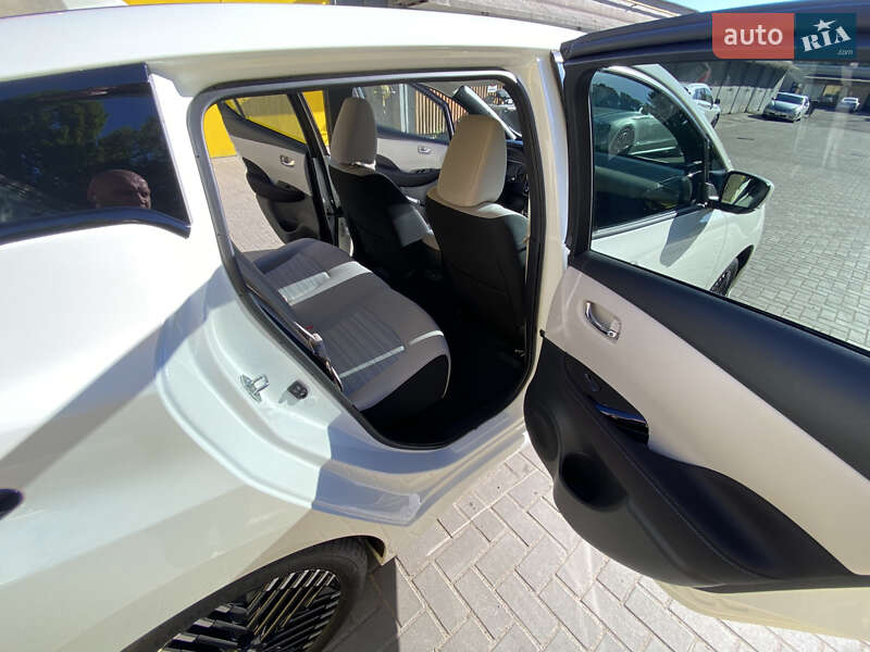 Хетчбек Nissan Leaf 2022 в Києві