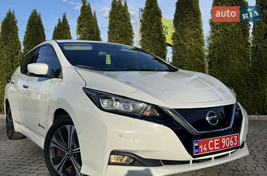 Хэтчбек Nissan Leaf 2019 в 