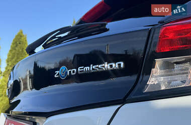 Хэтчбек Nissan Leaf 2019 в 