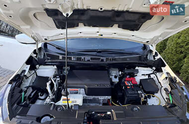 Хэтчбек Nissan Leaf 2019 в 