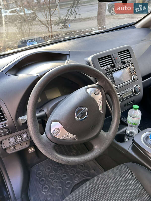 Хетчбек Nissan Leaf 2016 в Києві