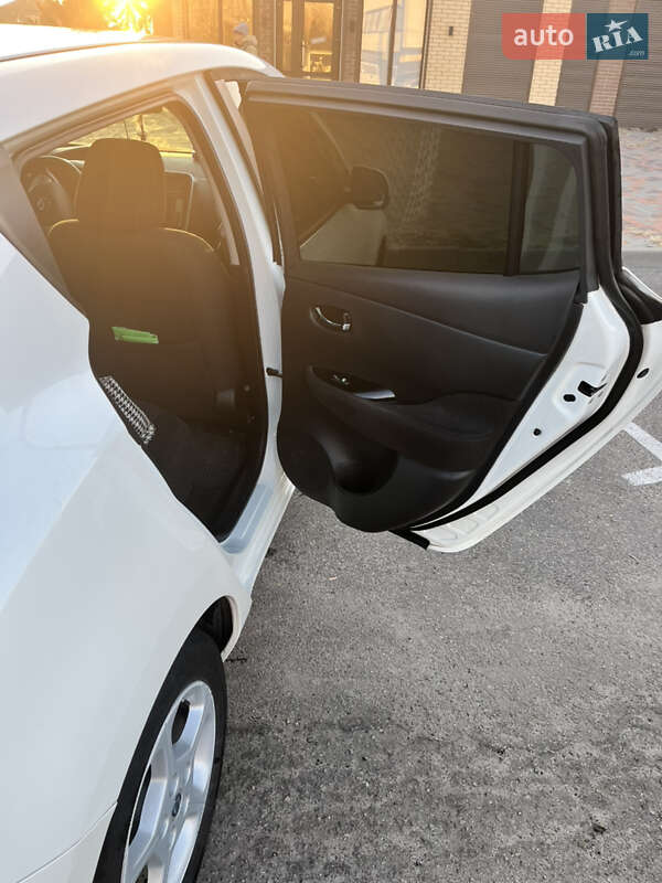 Хетчбек Nissan Leaf 2013 в Білій Церкві