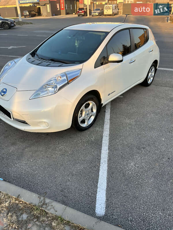 Хетчбек Nissan Leaf 2013 в Білій Церкві