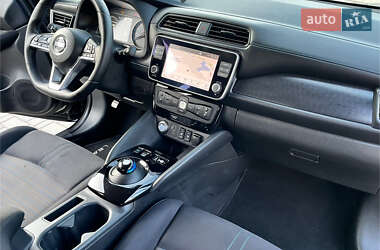 Хэтчбек Nissan Leaf 2020 в 