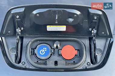 Хэтчбек Nissan Leaf 2020 в 