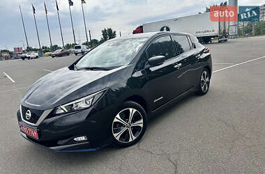 Хетчбек Nissan Leaf 2019 в 