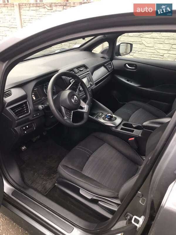 Хэтчбек Nissan Leaf 2018 в Луцке