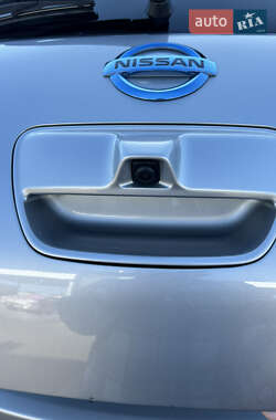 Хэтчбек Nissan Leaf 2014 в 