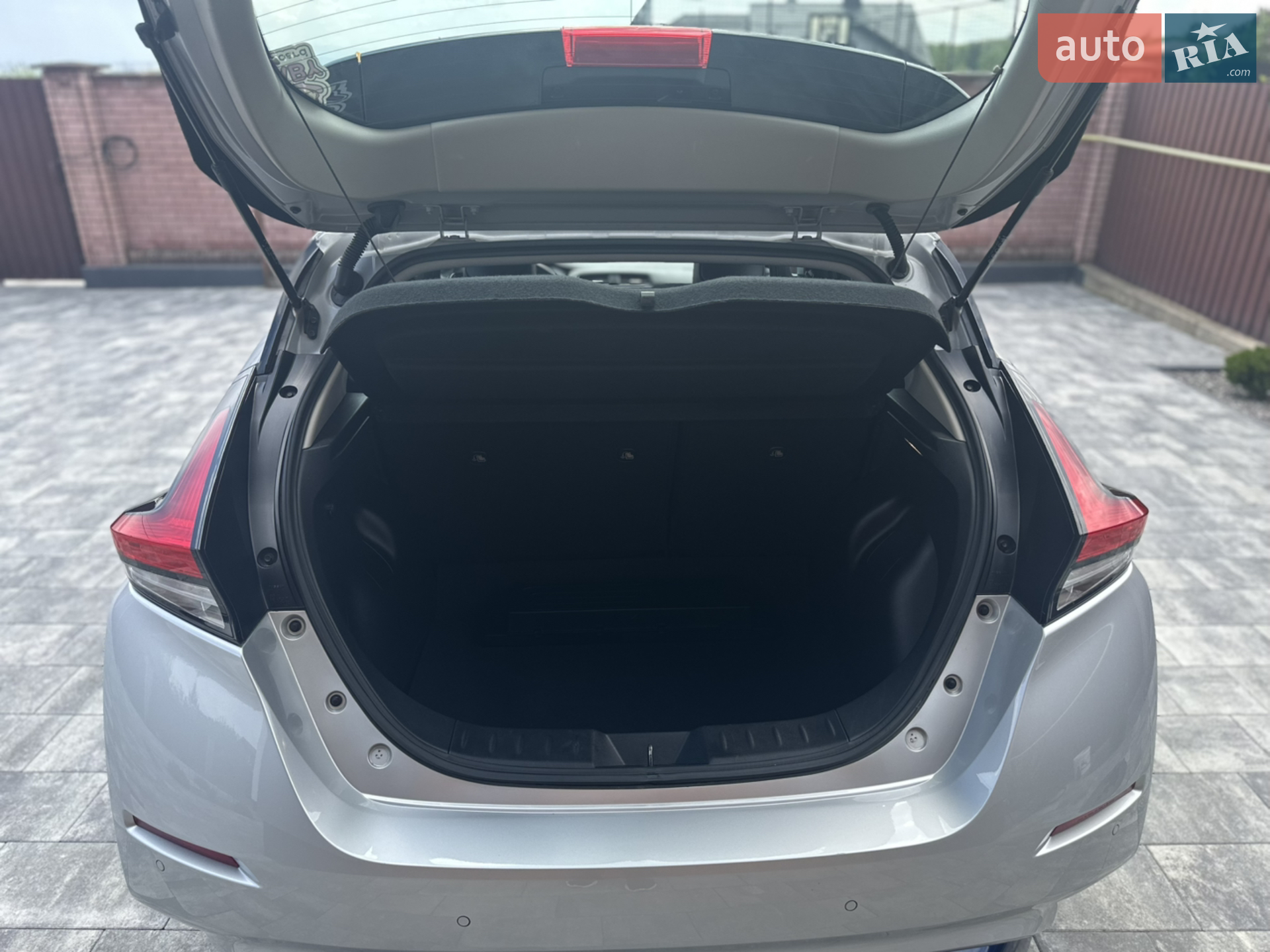 Nissan Leaf 2021 VIN 1N4BZ1DV9MC555551 фото оголошення 11 з 21