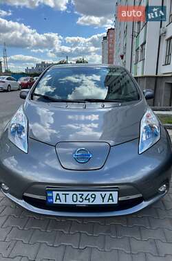 Хетчбек Nissan Leaf 2013 в Івано-Франківську