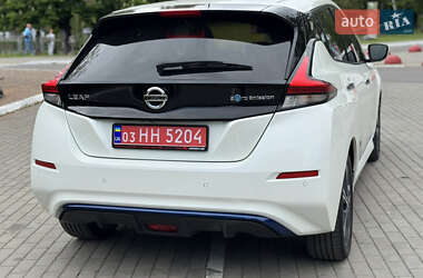 Хэтчбек Nissan Leaf 2020 в 