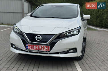 Хэтчбек Nissan Leaf 2020 в 