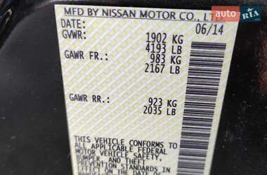 Хэтчбек Nissan Leaf 2014 в 