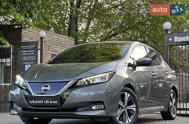Хетчбек Nissan Leaf 2018 в Одесі