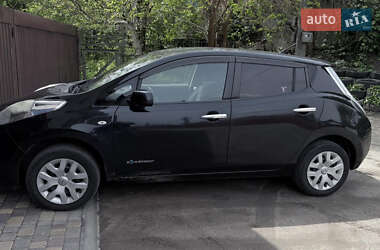 Хэтчбек Nissan Leaf 2014 в Киеве