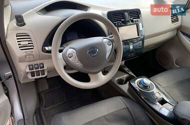 Хетчбек Nissan Leaf 2012 в 
