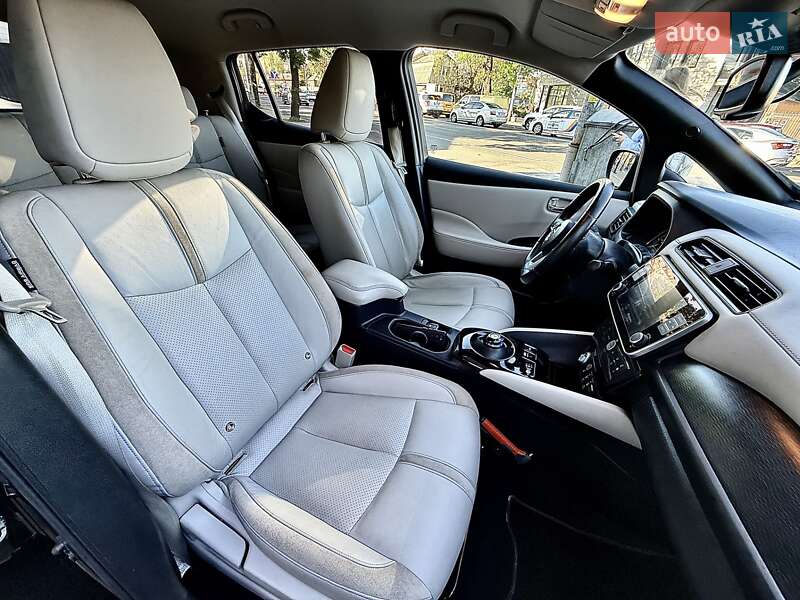 Хетчбек Nissan Leaf 2019 в Києві