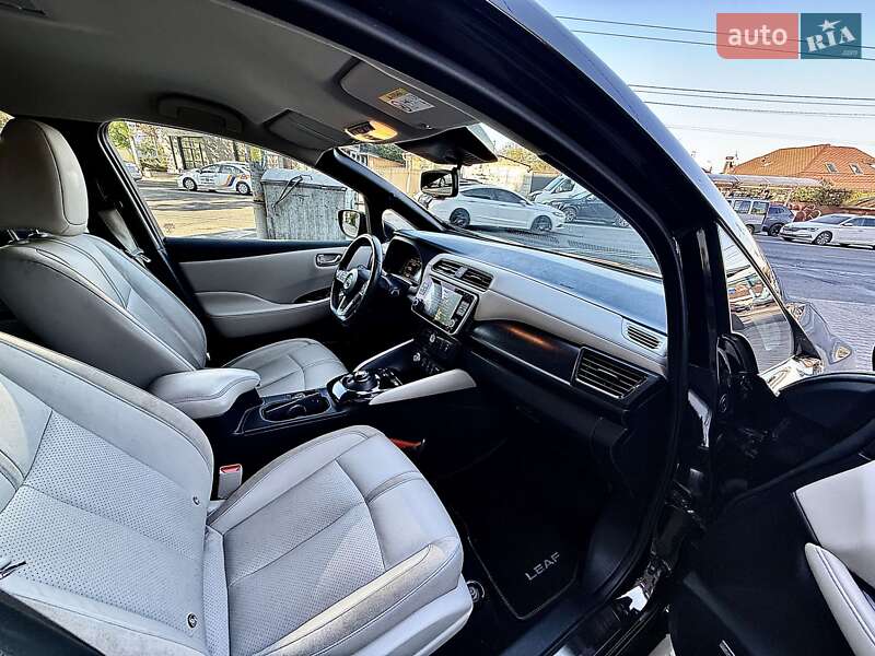 Хетчбек Nissan Leaf 2019 в Києві
