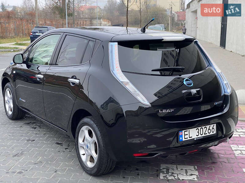 Хетчбек Nissan Leaf 2011 в Одесі