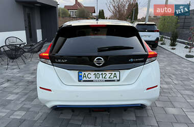 Хетчбек Nissan Leaf 2019 в 