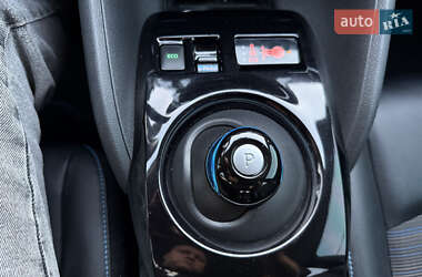 Хетчбек Nissan Leaf 2019 в 