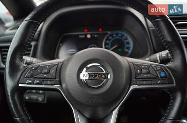 Хэтчбек Nissan Leaf 2018 в 