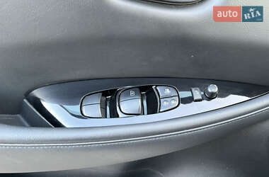 Хэтчбек Nissan Leaf 2018 в 